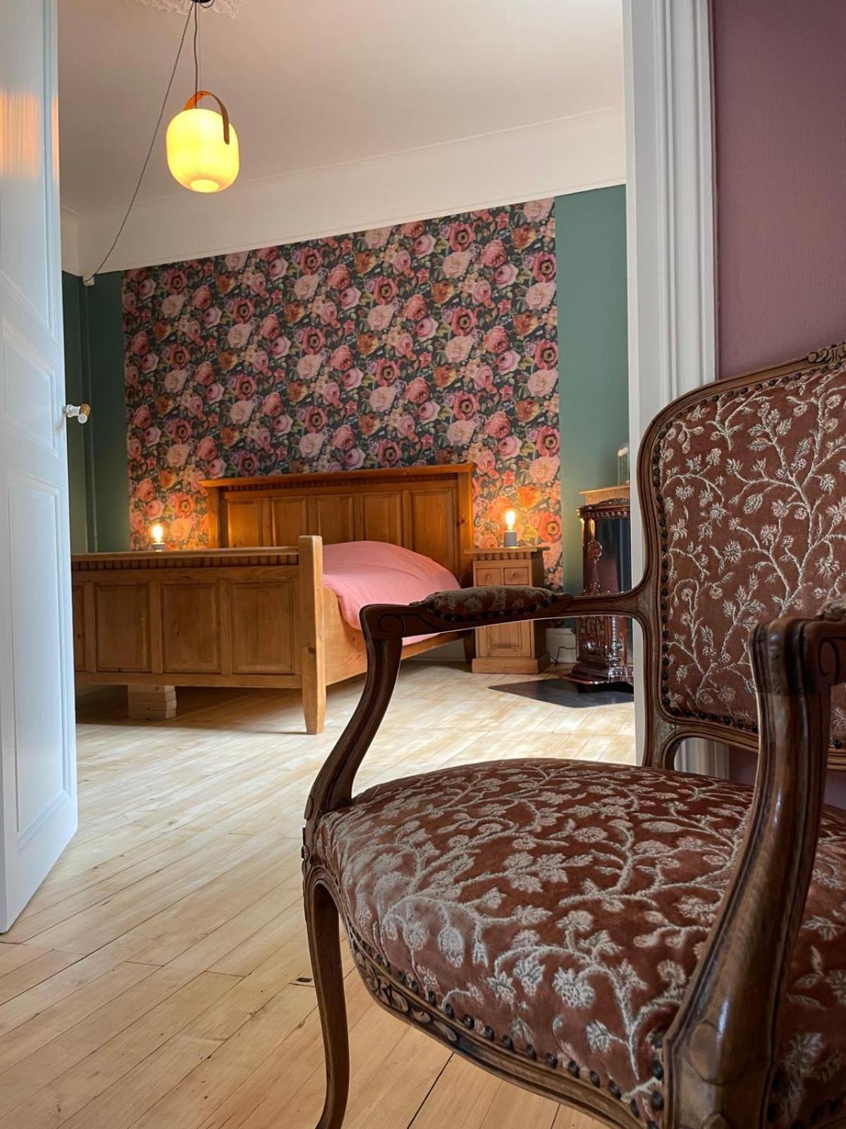 Bed and Breakfast Domaine La Rose Caylus Экстерьер фото